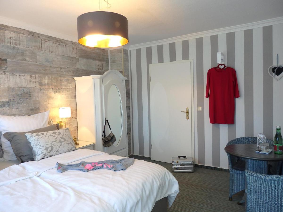 Apartment Strandhotel Louisa & Appartementhaeuser Josephine Und Christine Juliusruh