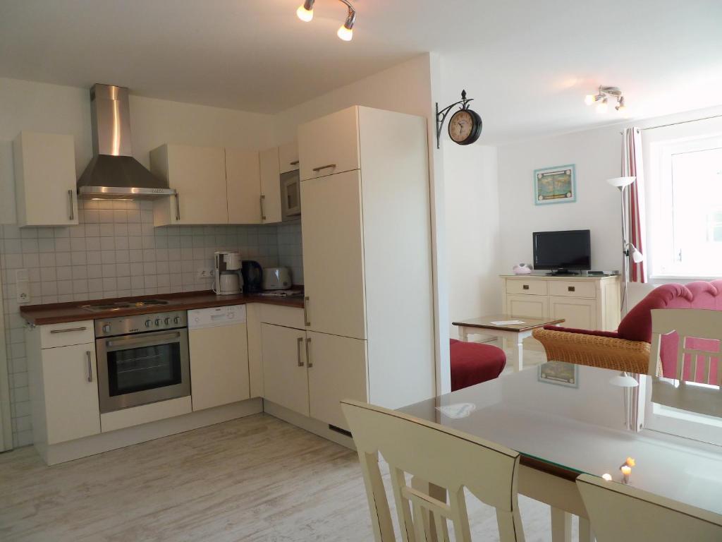 Strandhotel Louisa & Appartementhaeuser Josephine Und Christine Apartment 4*